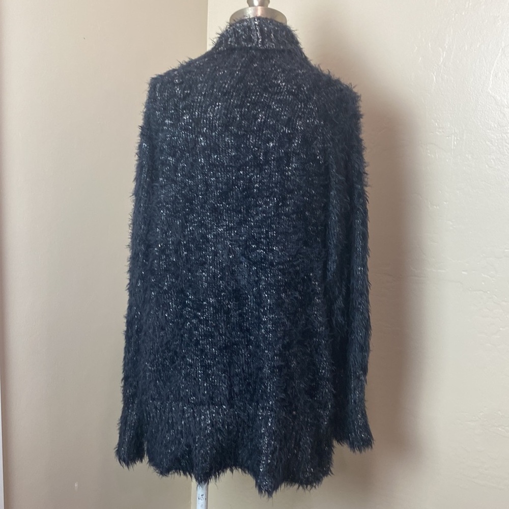 Express Cardigan - Picture 7 of 16